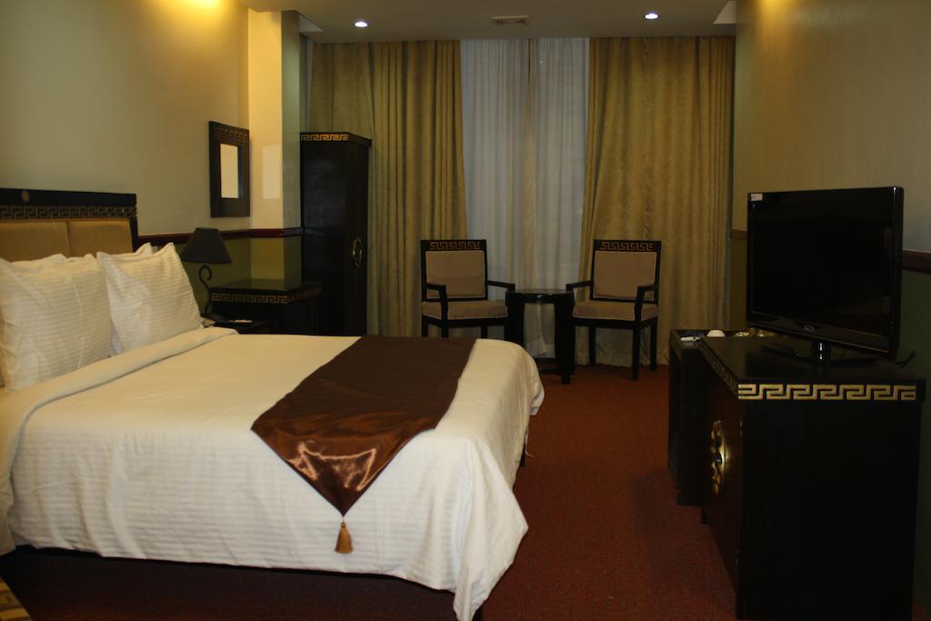 Manila Crown Palace Hotel Szoba fotó